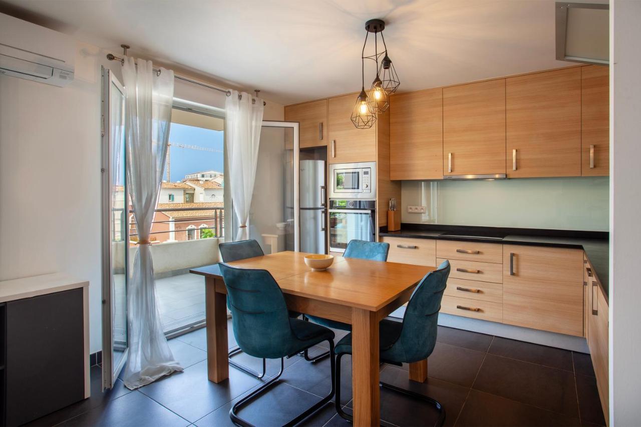 Apartamento La Marinella - Charmant Appt Climatise LʼÎle-Rousse Exterior foto